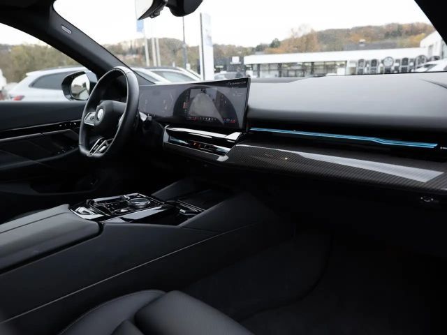 BMW 540 540d M-Sport Touring xDrive