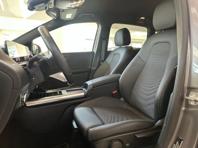 Mercedes-Benz B 200 Progressive Sedan