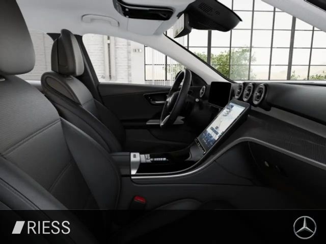 Mercedes-Benz C 220 4MATIC C 220 d Sedan