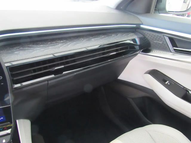 Renault Espace E-Tech Hybrid Iconic