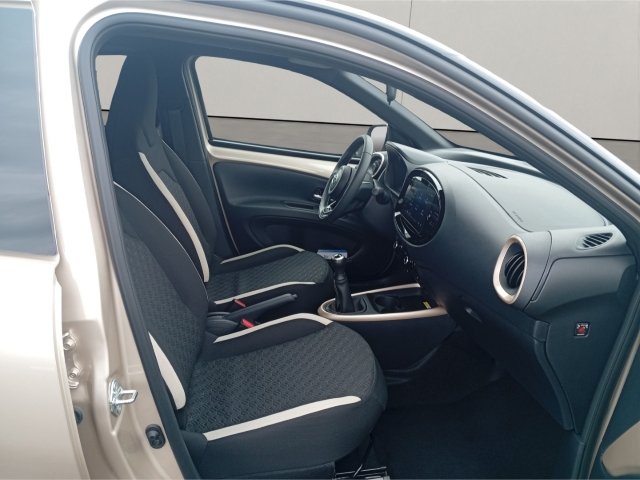 Toyota Aygo X 5-deurs Basis