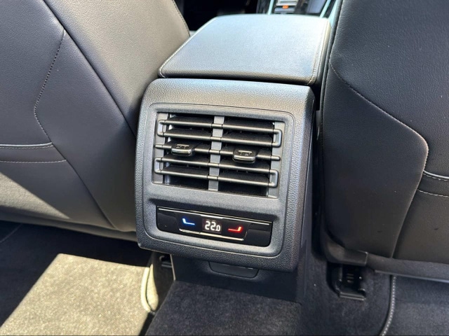 Volkswagen Golf 1.5 eTSI Style Variant