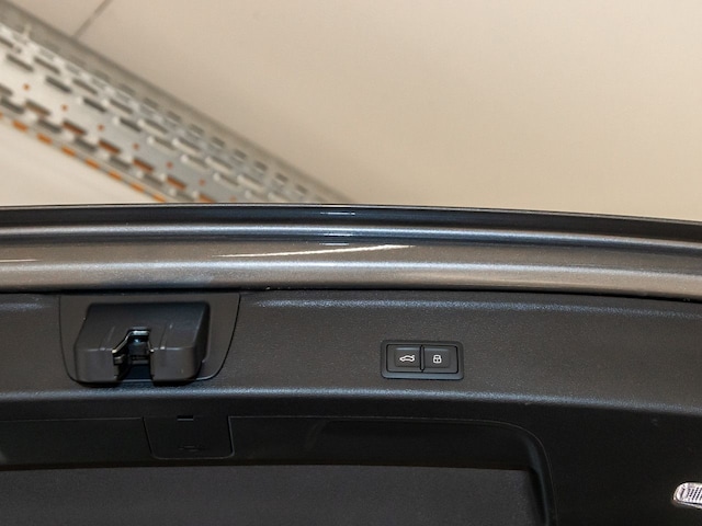 Audi A4 40 TDI Avant S-Tronic