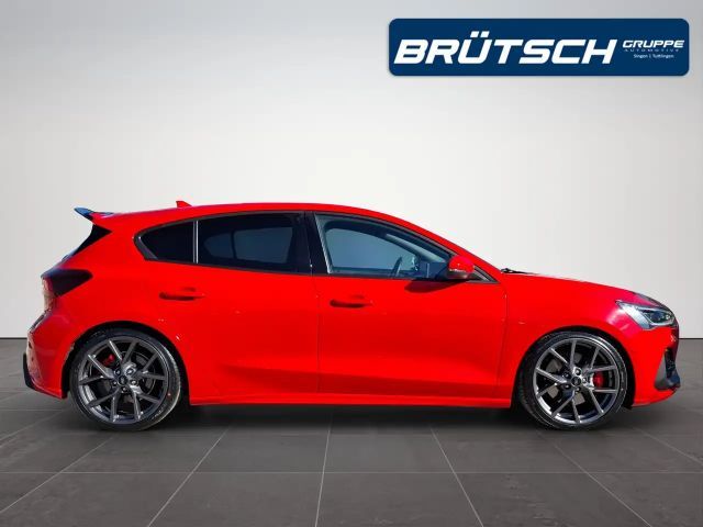Ford Focus ST Line