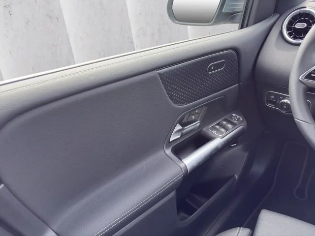 Mercedes-Benz B 200 Progressive