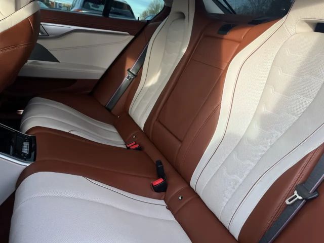 BMW M850 Coupé Gran Coupé Sedan xDrive