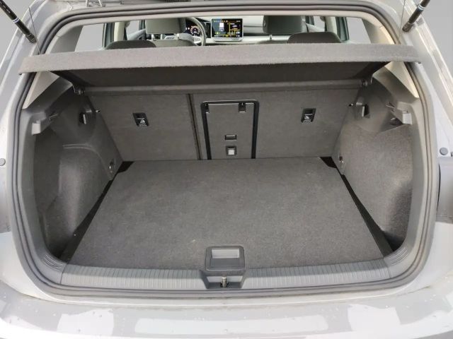 Volkswagen Golf 1.5 eTSI DSG Golf VIII Life