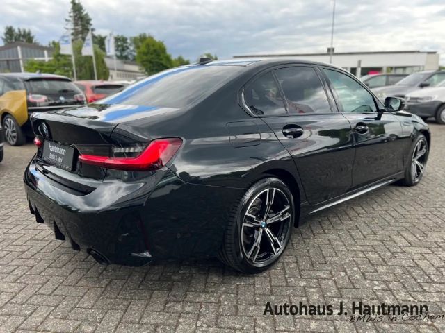 BMW 320 320d M-Sport Sedan xDrive