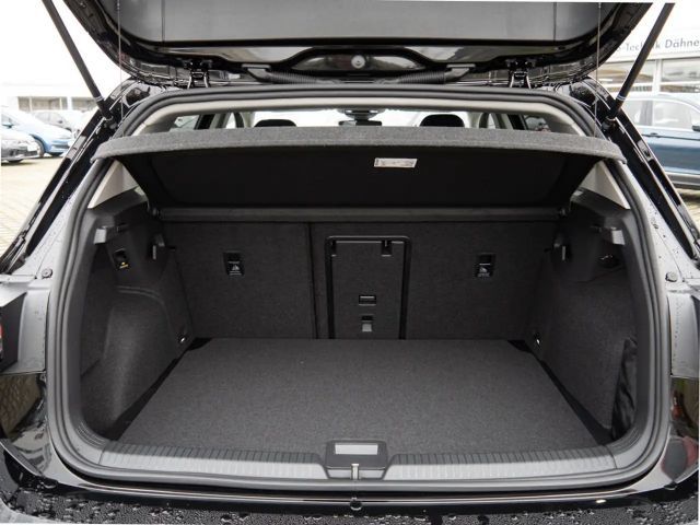 Volkswagen Golf 1.5 eTSI Golf VIII