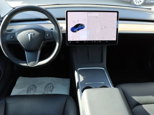 Tesla Model 3 RWD