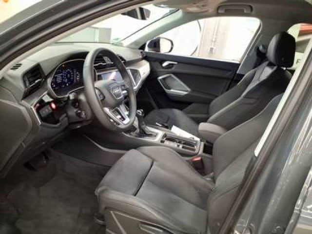 Audi Q3 35 TFSI S-Tronic