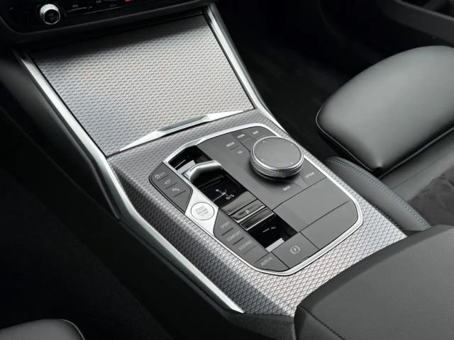 BMW 320 320d M-Sport Sedan xDrive