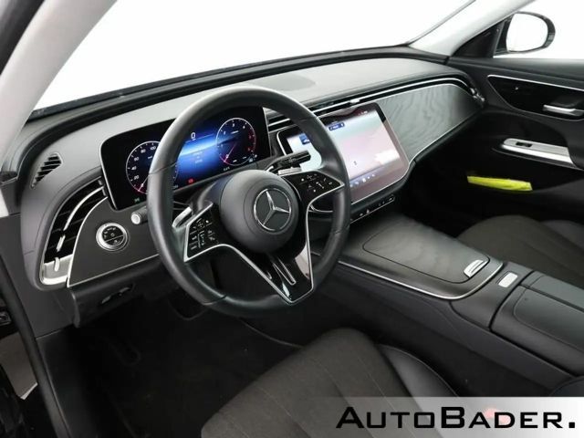 Mercedes-Benz E 220 AVANTGARDE E 220 d Sedan