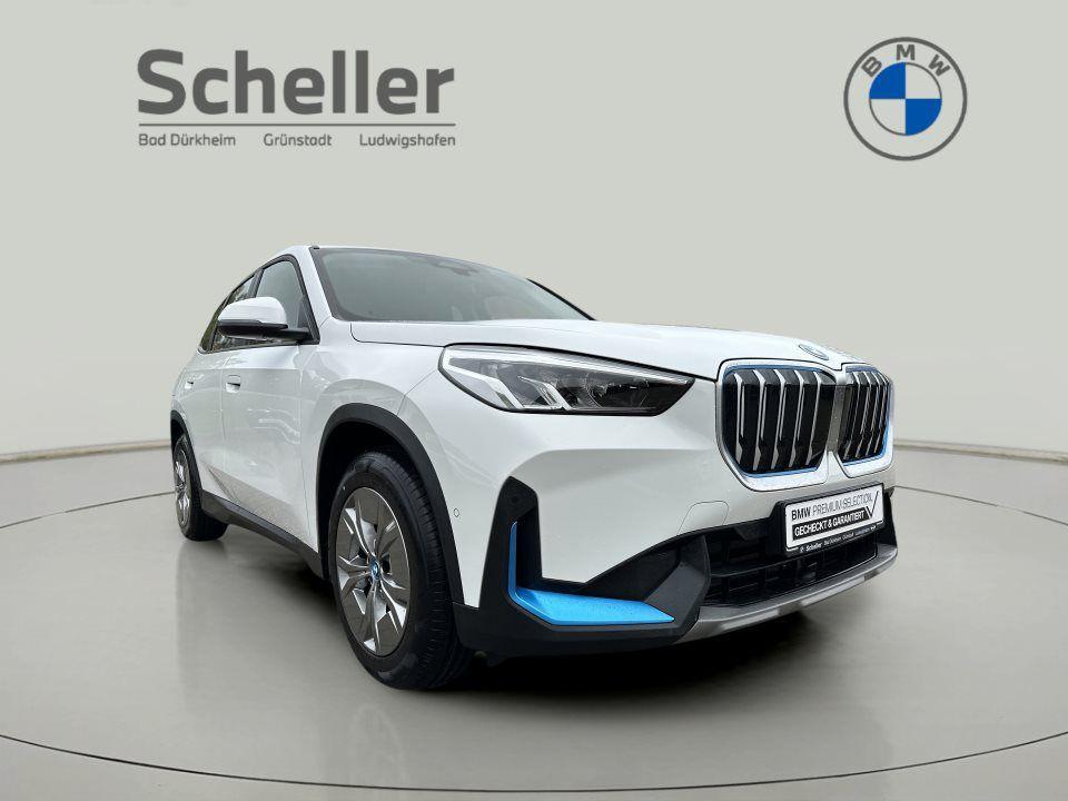 BMW iX1 xDrive30