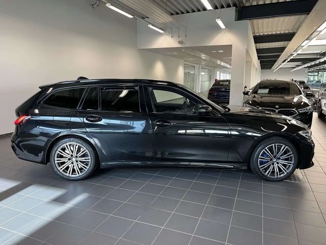 BMW 330 330i M-Sport Touring xDrive