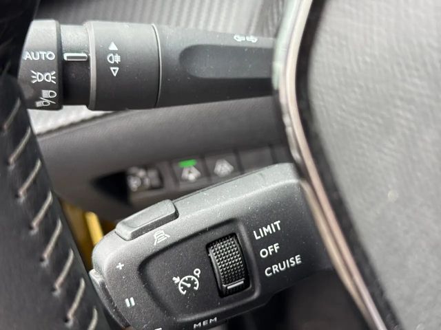 Peugeot 208 Allure Pack