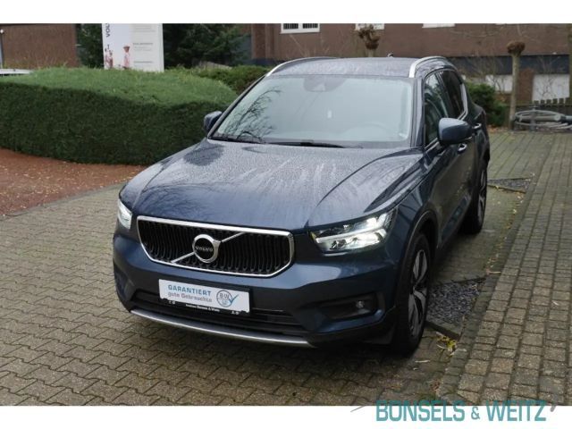 Volvo XC40 Momentum