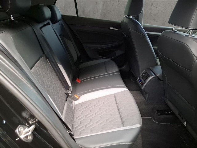 Volkswagen Golf DSG Life