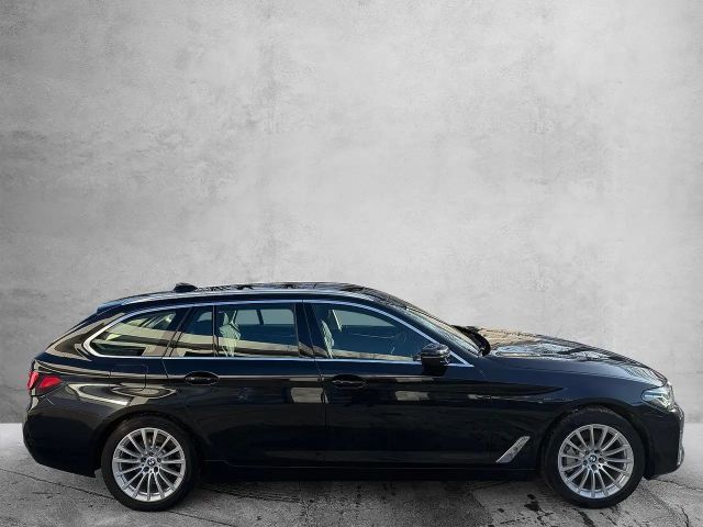 BMW 530 530i Touring xDrive