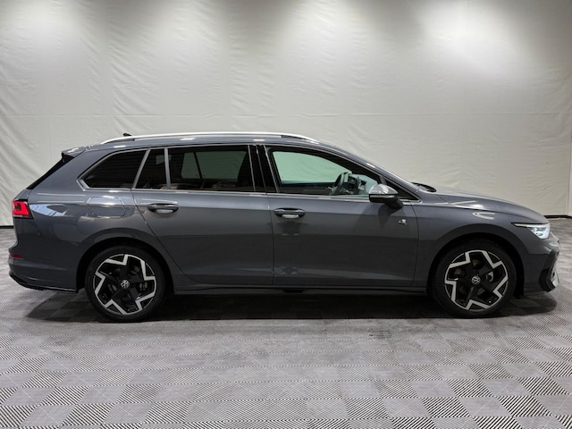 Volkswagen Golf 1.5 eTSI DSG R-Line Variant