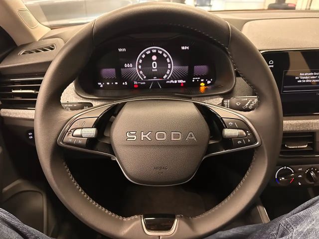 Skoda Kamiq Selection130*Kamera*Sitzheiz*5Jahr 100TKM Garantie