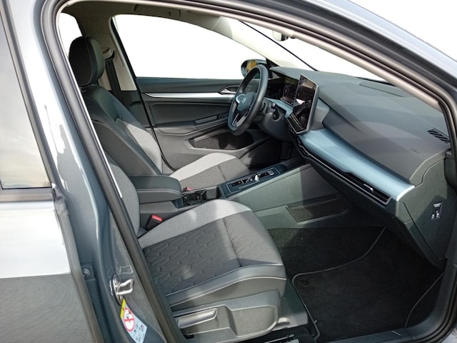 Volkswagen Golf 1.5 eTSI DSG Golf VIII