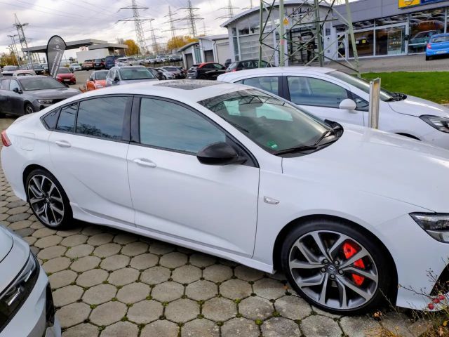 Opel Insignia GSi 4x4