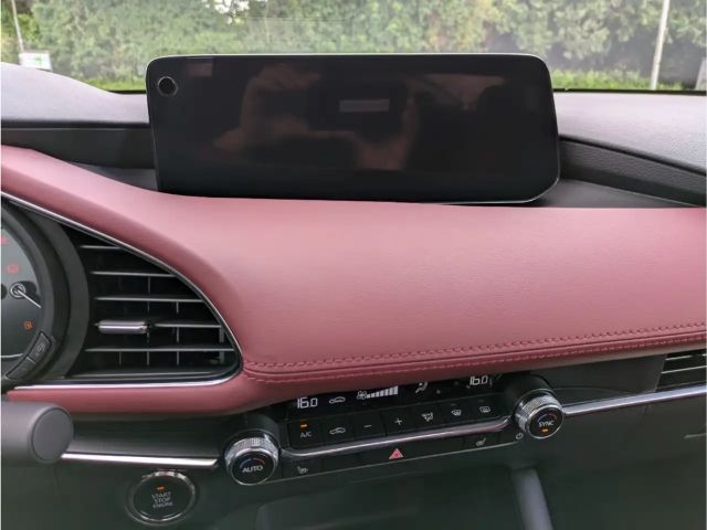 Mazda 3 SkyActiv Takumi e-Skyactiv