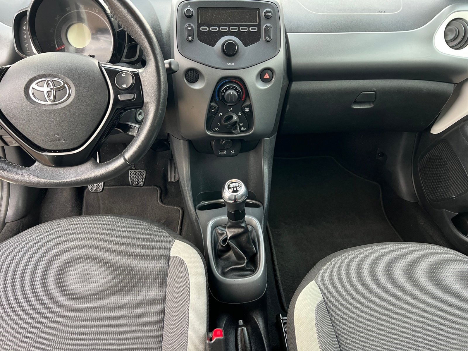Toyota Aygo Play X-play