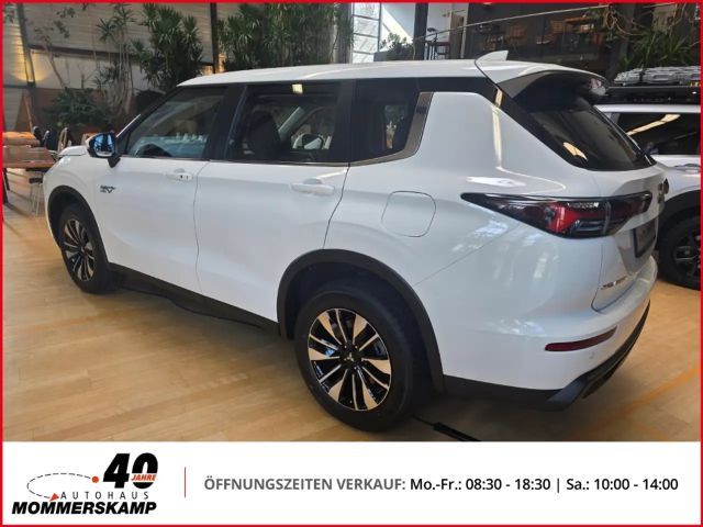 Mitsubishi Outlander 4WD