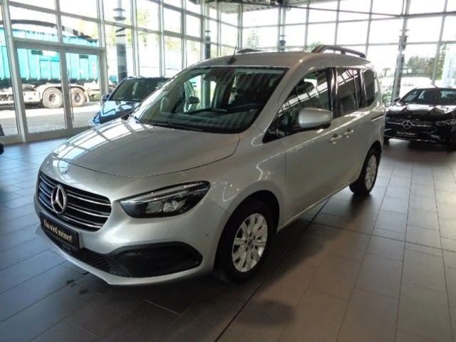 Mercedes-Benz T 180 T 180,NAVI,LED,KAMERA,SPUR,NP:44.349,-EURO