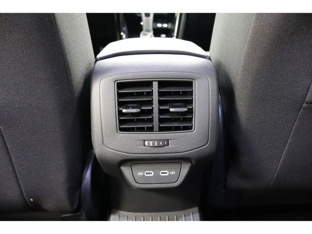 Volkswagen T-Roc 1.5 TSI R-Line