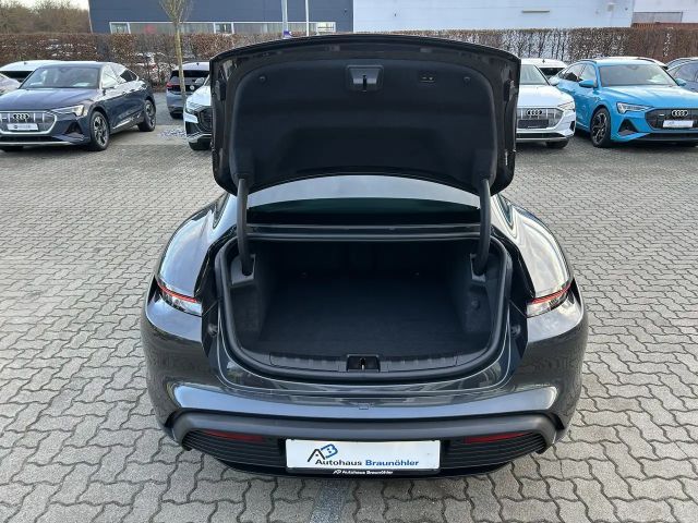 Porsche Taycan Performance Plus