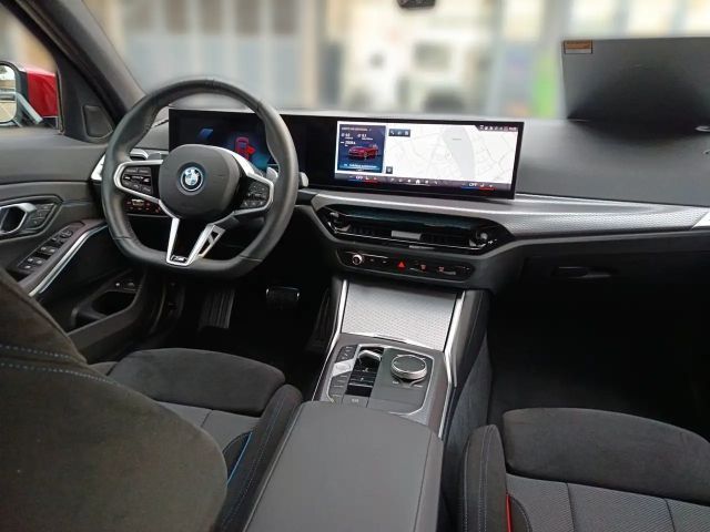 BMW 330 330e M-Sport Touring