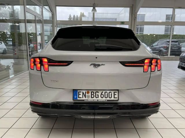 Ford Mustang Mach-E AWD
