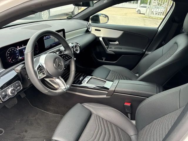 Mercedes-Benz A 180 Progressive