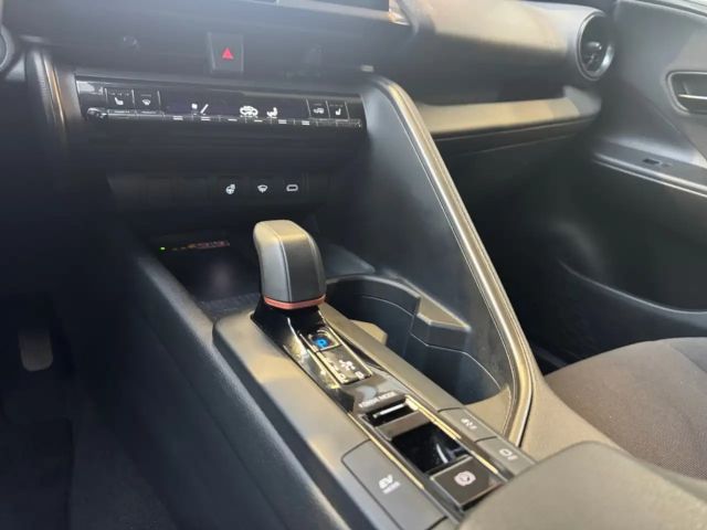 Toyota C-HR Hybride Team D