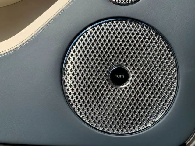 Bentley Continental GTC Hybrid V8