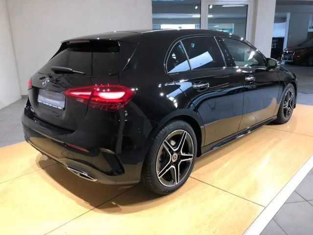 Mercedes-Benz A 180 AMG Line