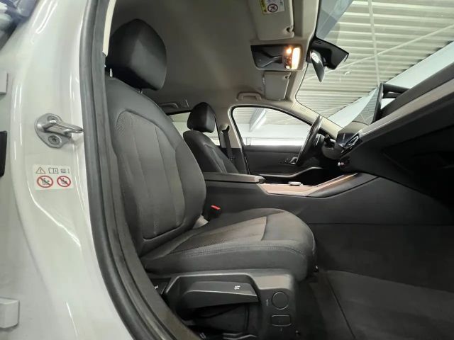 BMW 320 320d Touring xDrive