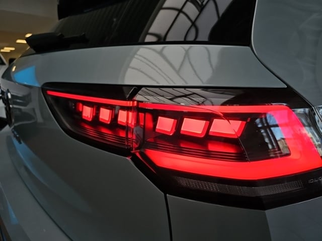 Volkswagen Golf 2.0 TSI DSG IQ.Drive