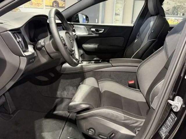 Volvo S60 AWD Dark Recharge Ultimate