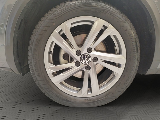 Volkswagen T-Roc 1.5 TSI DSG R-Line