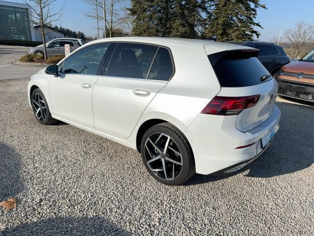 Volkswagen Golf Style eHybrid