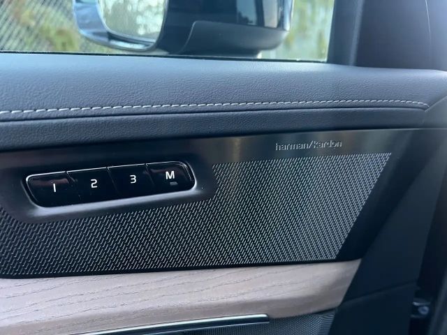 Volvo XC90 AWD Dark Plus T8