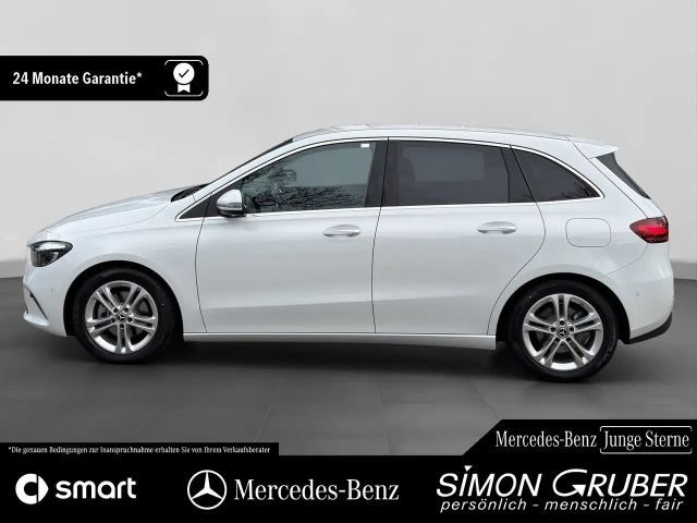 Mercedes-Benz B 200 Progressive Sedan