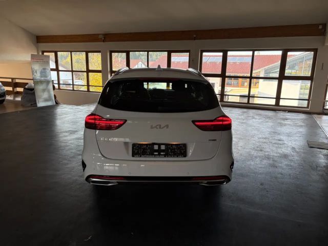 Kia Ceed Hybrid PHEV SportWagon Vision