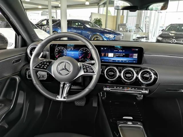 Mercedes-Benz A 180 Progressive