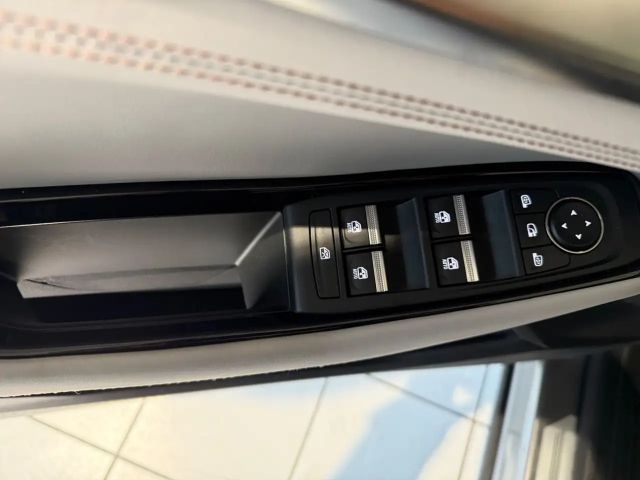 Renault Espace E-Tech Hybrid Iconic