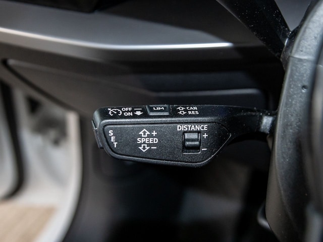 Audi A3 35 TFSI S-Line S-Tronic Sedan